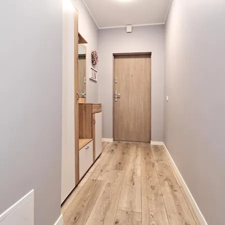 Platinium Zaspa - Pilotow 14 *